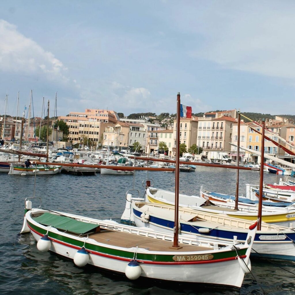 Pointus amarrés sur le Vieux-Port de La Ciotat